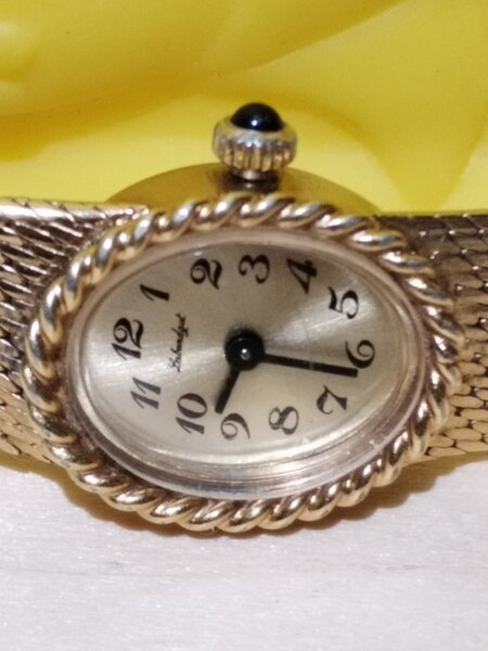 Ceas de dama elvetian Leibundgut cu bratara aurita 18K
