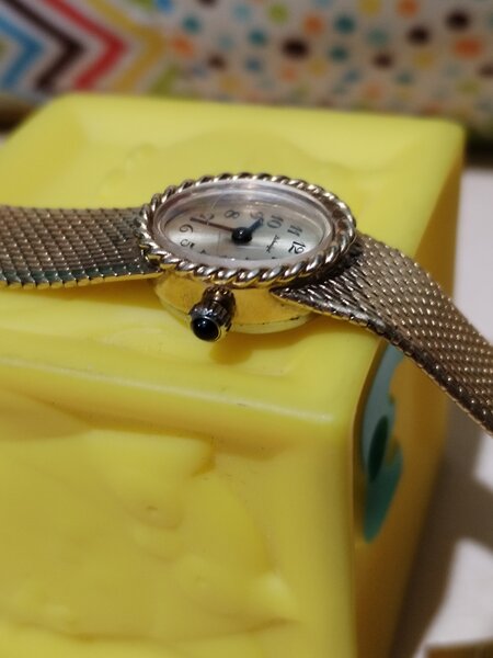 Ceas de dama elvetian Leibundgut cu bratara aurita 18K