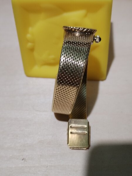 Ceas de dama elvetian Leibundgut cu bratara aurita 18K